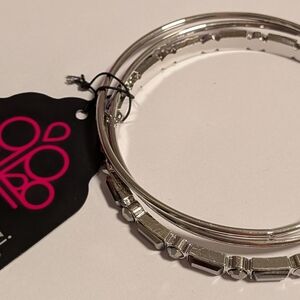 Silver Tone Women’s Bangle Bracelet Set